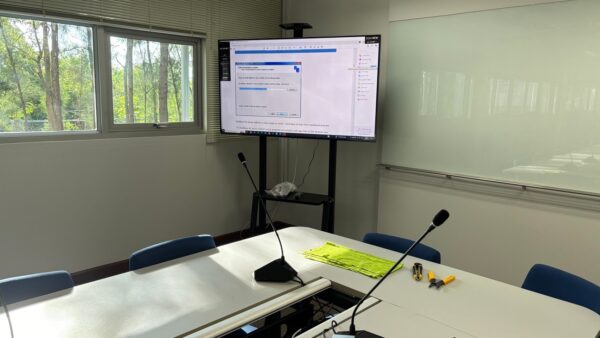 working S3080867 14